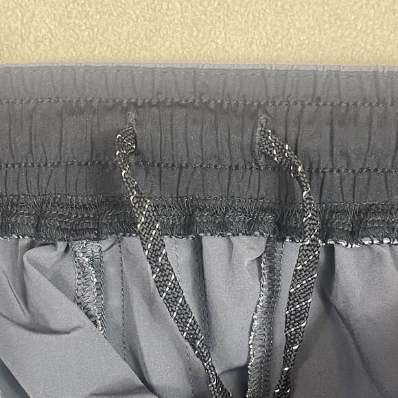 Rhone Shorts Mens Small Gray Running Training Gym Workout No Lining Adult - Picture 9 of 12